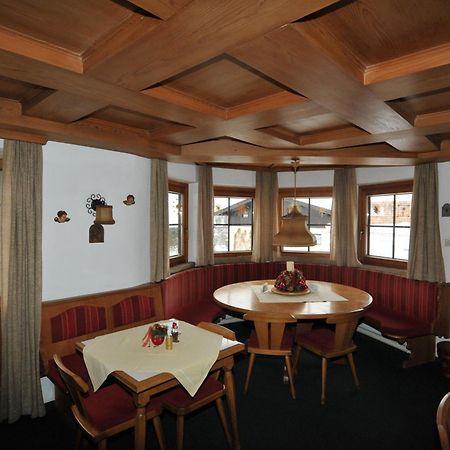 Fruehstueckspension & Appartements Eugenie Kitzbuhel Bagian luar foto